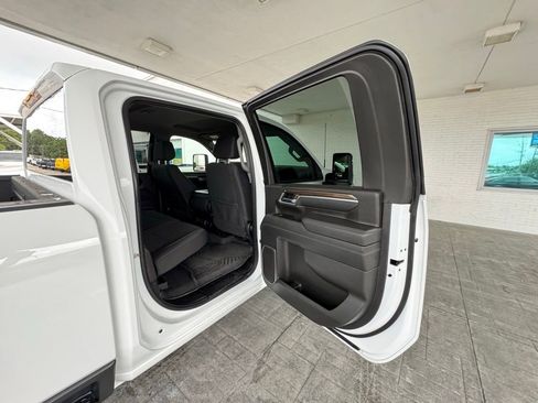 Used 2025 Chevrolet Silverado 2500 LT AWD/4WD image 23