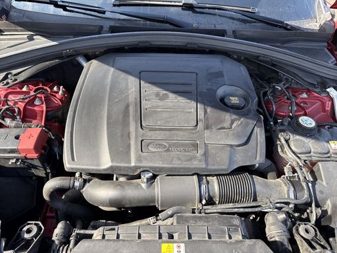 Used 2018 Land Rover Range Rover Velar R-Dynamic SE image 23