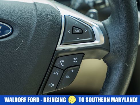 Used 2020 Ford Edge Titanium w/ Equipment Group 301A AWD/4WD image 29