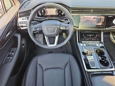 Used 2025 Audi Q7 2.0T Premium w/ Convenience Plus Package image 15