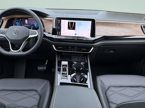 New 2026 Volkswagen Atlas SE FWD image 10