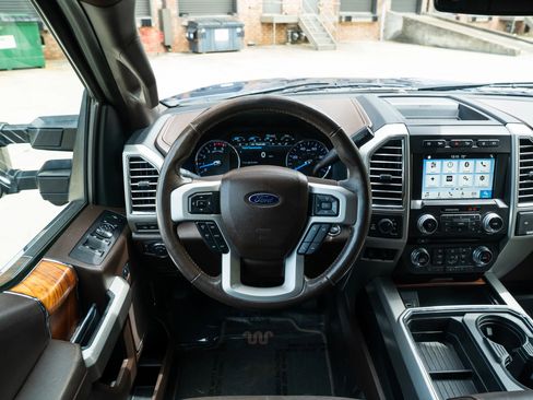 Used 2017 Ford F350 King Ranch w/ King Ranch Ultimate Package AWD/4WD image 34