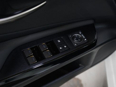 Used 2024 Lexus ES 350 w/ Accessory Package (Z2) FWD image 18