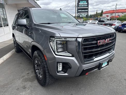 Used 2021 GMC Yukon AT4 w/ AT4 Premium Package AWD/4WD image 13