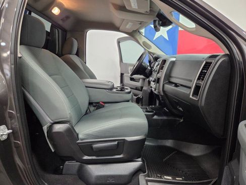 Used 2018 RAM 2500 Tradesman w/ Snow Chief Group image 9