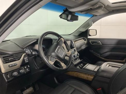 Used 2019 GMC Yukon Denali w/ Denali Ultimate Package image 19
