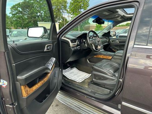 Used 2015 GMC Yukon XL Denali w/ Touring Package AWD/4WD image 11
