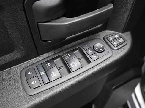Used 2024 RAM 3500 Tradesman w/ Chrome Appearance Group AWD/4WD image 6