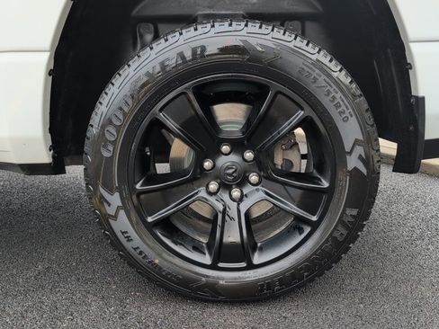 Used 2021 RAM 1500 Big Horn image 10