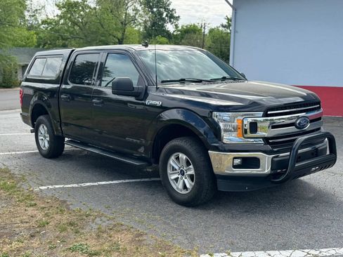 Used 2020 Ford F150 XLT w/ Trailer Tow Package AWD/4WD image 3
