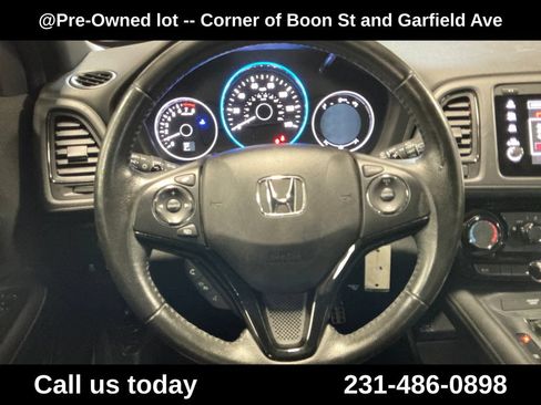 Used 2020 Honda HR-V Sport image 26