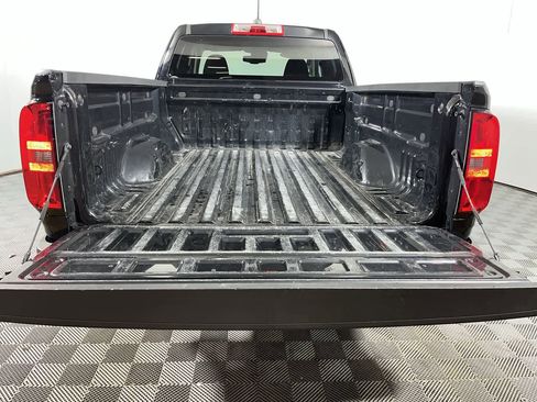 Used 2022 Chevrolet Colorado LT w/ Fleet Safety Package image 27