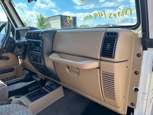 Used 1999 Jeep Wrangler Sport AWD/4WD image 39