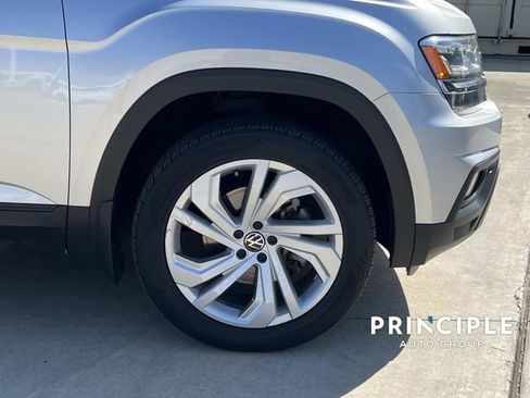 Used 2018 Volkswagen Atlas SE image 4