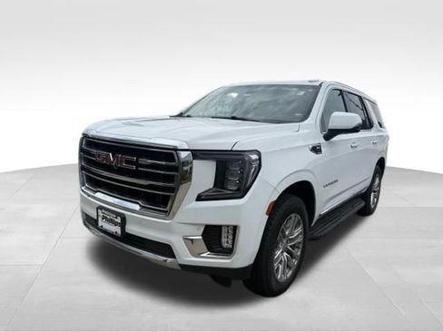 Used 2022 GMC Yukon SLT w/ SLT Premium Package AWD/4WD image 3