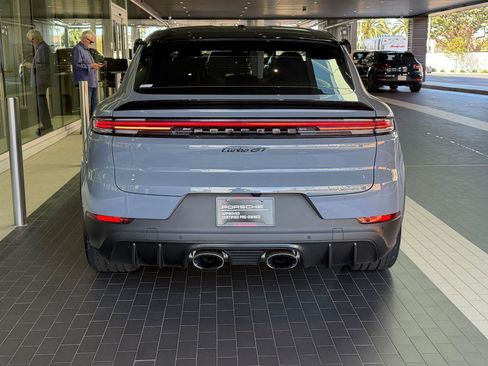 Certified 2026 Porsche Cayenne Turbo GT AWD/4WD image 8