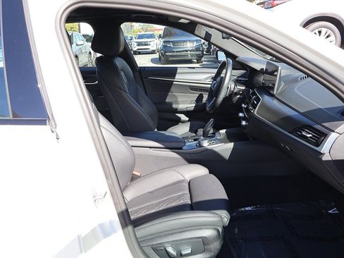 Used 2023 BMW 540i 540i w/ M Sport Package image 32