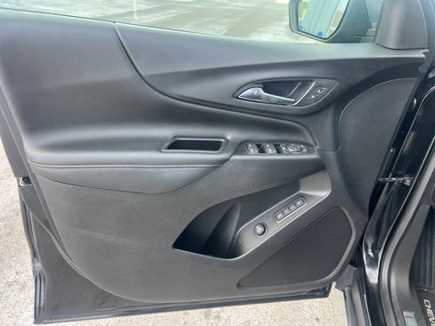 Used 2020 Chevrolet Equinox Premier image 12