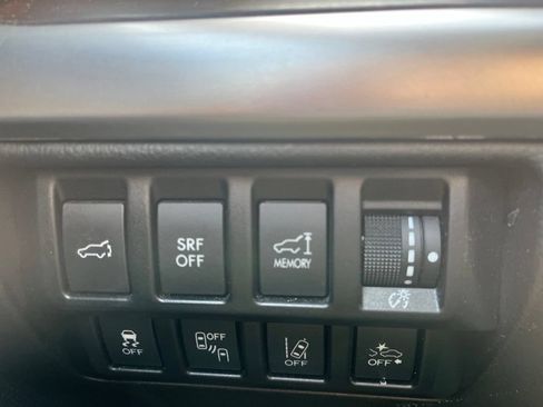 Used 2015 Subaru Outback 2.5i Limited AWD/4WD image 25