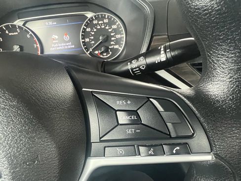 Used 2025 Nissan Altima 2.5 SV FWD image 23