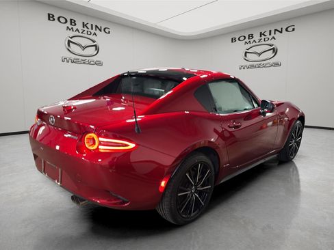 New 2026 MAZDA MX-5 Miata RF Grand Touring RWD image 5