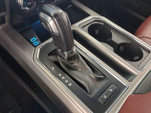 Used 2018 Ford F150 Platinum w/ Equipment Group 701A Luxury image 28