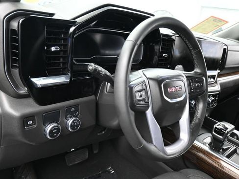 Used 2023 GMC Sierra 1500 Elevation w/ Preferred Package RWD image 16