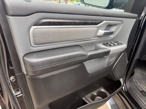 Used 2020 RAM 1500 Big Horn AWD/4WD image 7