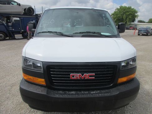 New 2026 GMC Savana 2500 w/ Driver Convenience Package RWD image 10