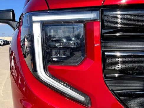 Used 2023 GMC Sierra 1500 Elevation image 36