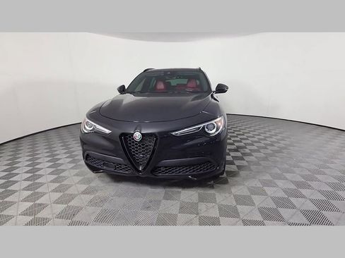 Used 2022 Alfa Romeo Stelvio Veloce AWD/4WD image 51