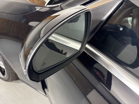 Used 2025 Mercedes-Benz C 300 4MATIC Sedan image 22