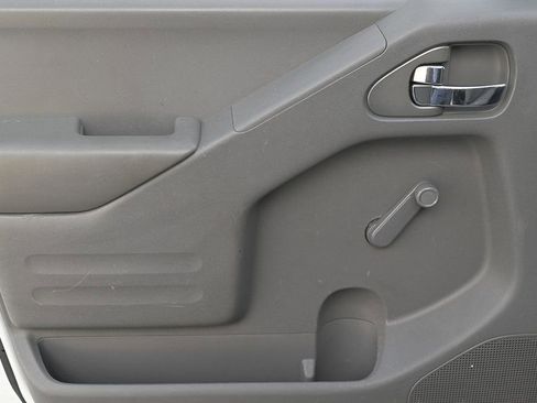 Used 2019 Nissan Frontier S w/ Work Truck Package image 13