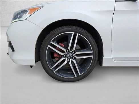 Used 2016 Honda Accord Sport image 19