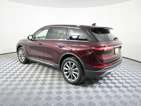 Used 2021 Lincoln Corsair Standard w/ Premium Package image 4