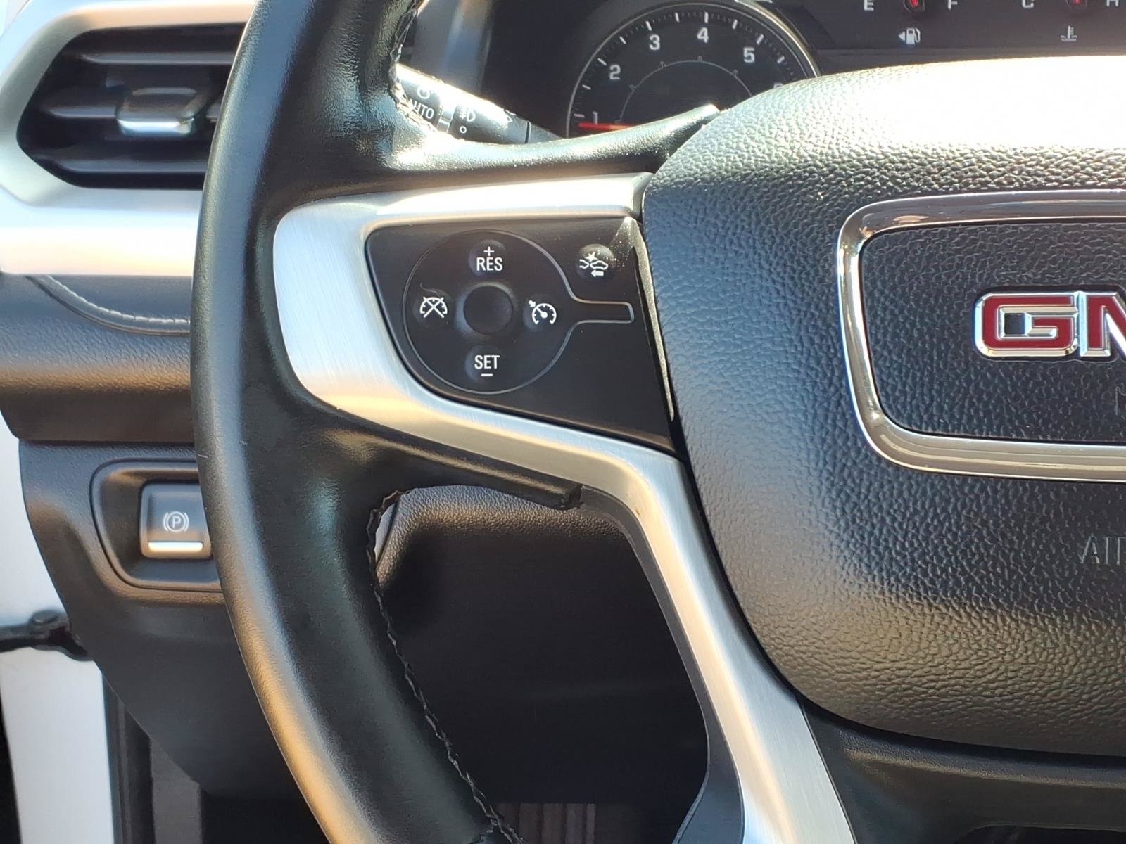 Used 2023 GMC Acadia SLT FWD image 18