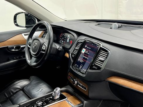 Used 2017 Volvo XC90 T8 Inscription w/ Vision Package AWD/4WD image 22