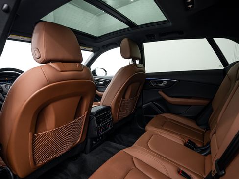 Certified 2023 Audi Q8 Premium Plus w/ Premium Plus Package AWD/4WD image 19