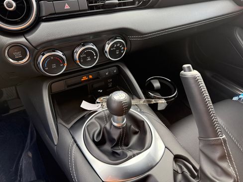 New 2025 MAZDA MX-5 Miata Grand Touring w/ Appearance Package image 13
