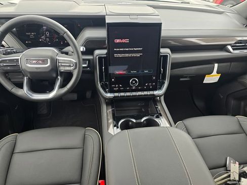 New 2026 GMC Yukon Elevation image 13