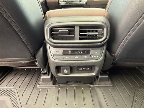 Used 2023 Honda Pilot Elite image 13