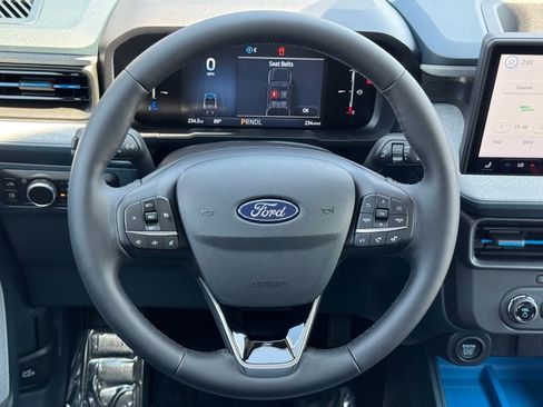 New 2025 Ford Maverick XLT w/ XLT Luxury Package FWD image 7