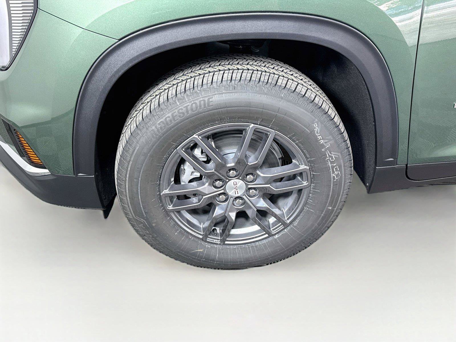 New 2027 GMC Acadia Elevation w/ LPO, Floor Liner Package AWD/4WD image 26