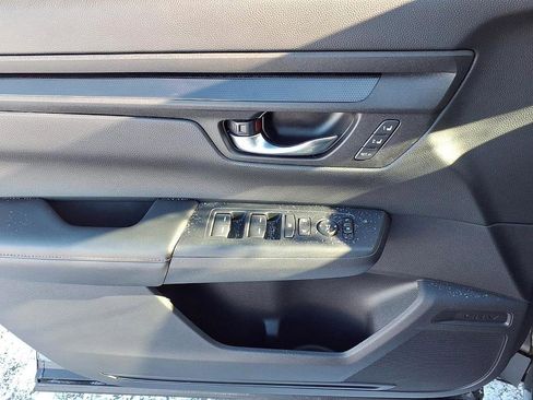 Used 2025 Honda CR-V Sport-L image 8