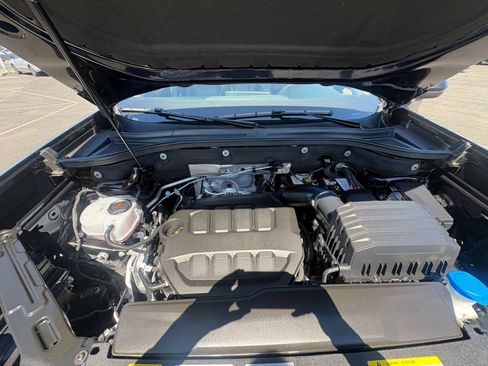 Used 2026 Volkswagen Atlas SE FWD image 36