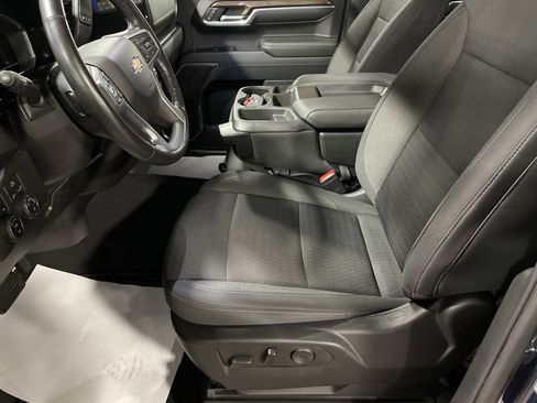 Used 2022 Chevrolet Silverado 1500 LT image 11