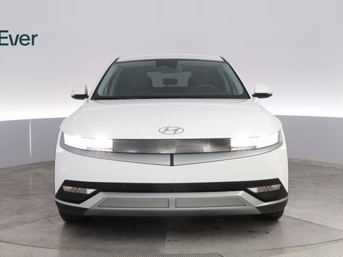 Used 2024 Hyundai Ioniq 5 SEL image 3