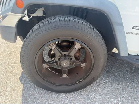 Used 2015 Jeep Wrangler Sport w/ Quick Order Package 24S image 13