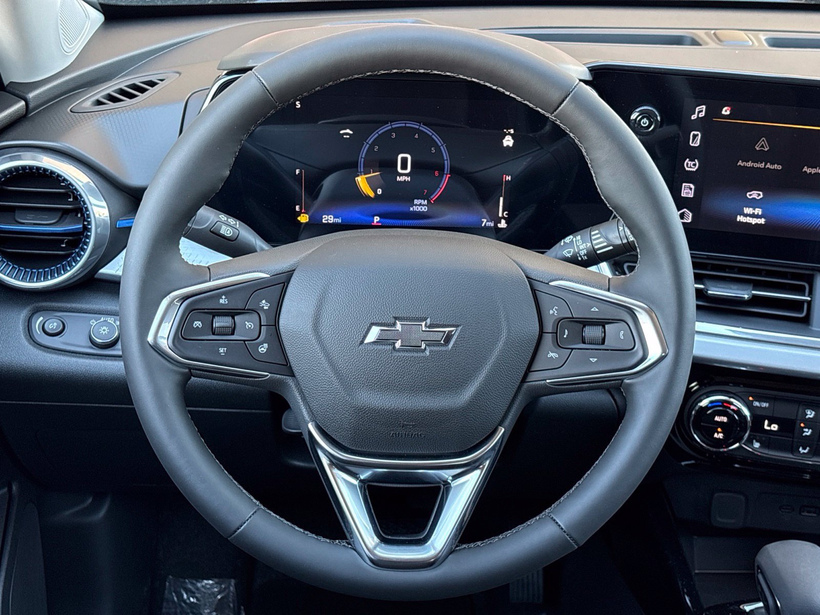 New 2026 Chevrolet Trax LT w/ Driver Confidence Package FWD image 23