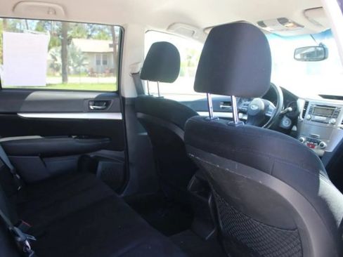 Used 2013 Subaru Outback 2.5i Premium w/ Popular Pkg 1B AWD/4WD image 28